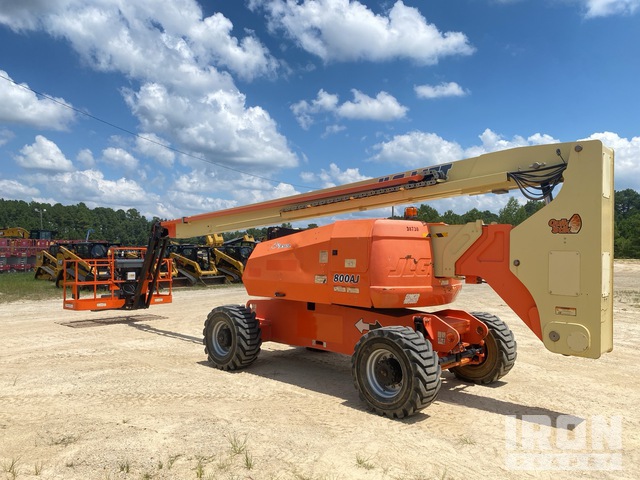 ELEVADOR ARTICULADO 2010 JLG 4WD 800AJ