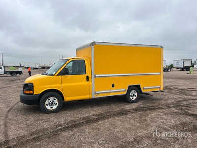 2014 GMC Savanna 4x2 Van Truck