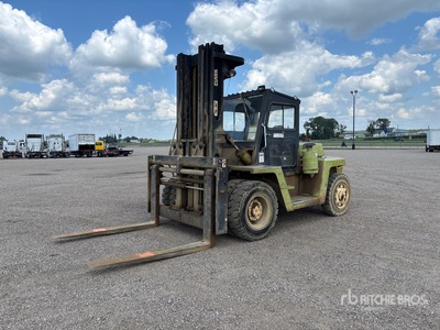 Clark C500YS300 22675 lb Pneumatic Tire Forklift