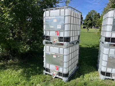 Quantity of (2) 275 gal Tanque de agua (Unused)