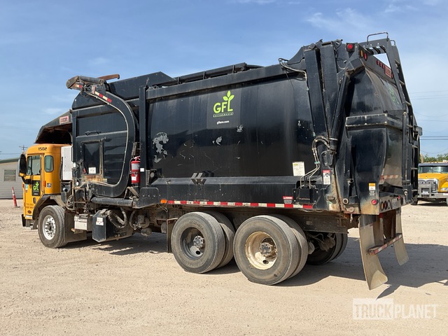 CAMIóN DE BASURA 2015 PETERBILT 28 CYD HEIL