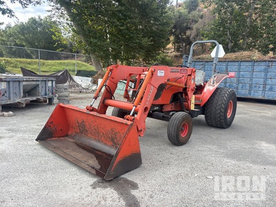 Kubota Turf tractor 2WD M5040 tractor utilitario