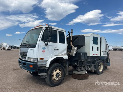 2011 Schwarze M6000 on 2010 Nissan Sweeper Truck