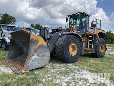 2013 John Deere 844K Pala cargadora