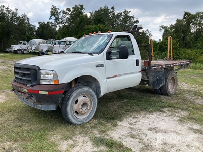 2003 Ford F-450 4x2 Flatbed Truck