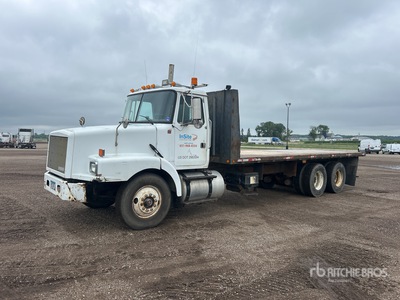1993 Volvo WG64T 6x4 Camión Caja Abierta