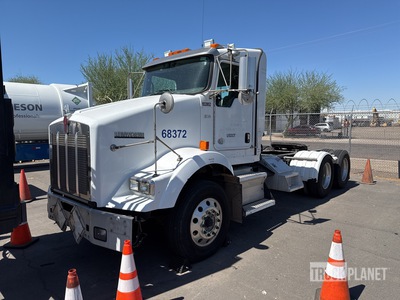 2010 Kenworth T800 6x4 Cabeza Tractora Cabina Corta