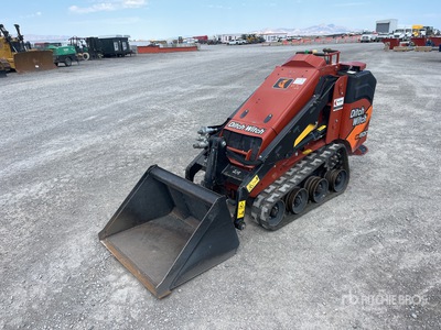 2022 Ditch Witch SK600 Mini Compact Track Loader