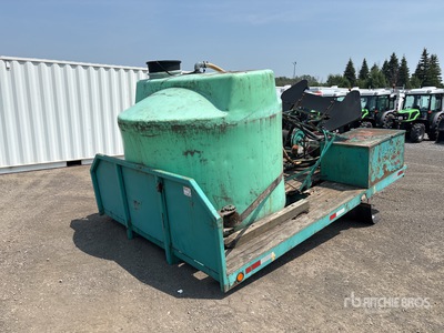 Truck Flatbed Body w/ Tanque de agua