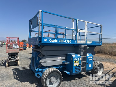2013 Genie GS-4390 Dual Fuel 4x4 Scissor Lift