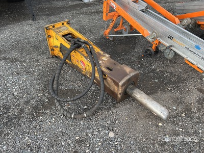 Indeco HP3000fs 72 in Hydraulic Breaker