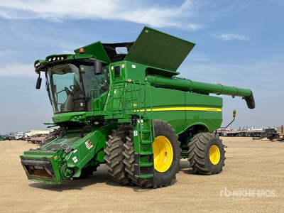 2016 John Deere S680 Moissonneuse-batteuse