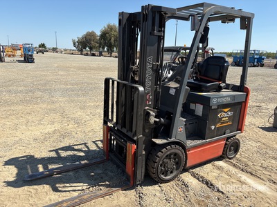 Toyota 8FBCU25 4400 lb Electric Forklift