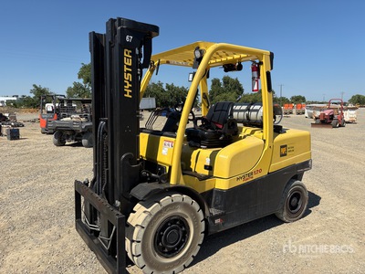 Hyster H120FT 9900 lb Pneumatic Tire Heftruck