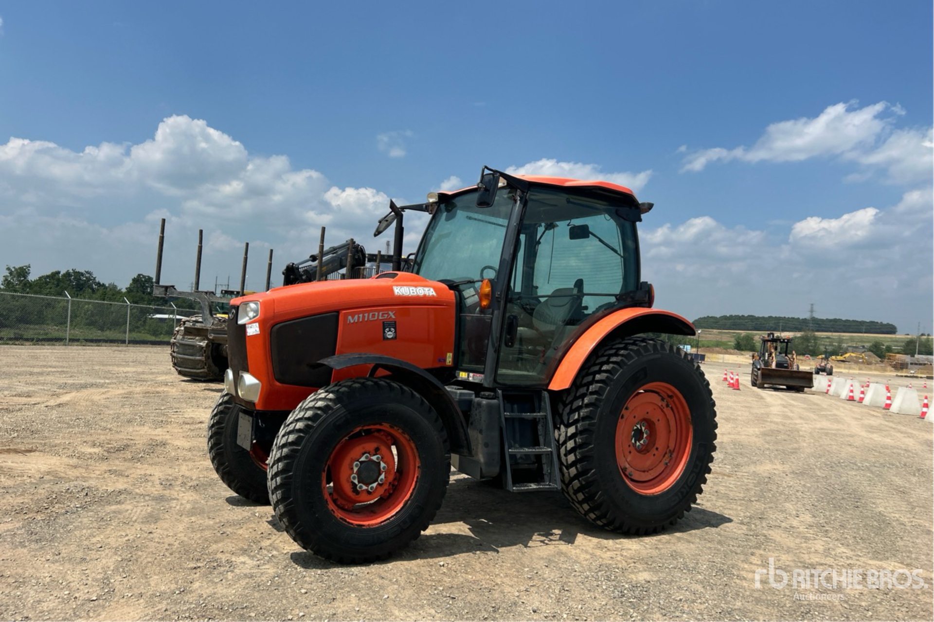 Kubota M110GX 4WD Tractor Agrícola