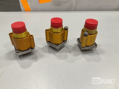 (3) Eaton AF82291P Quick Disconnect Coupling Assemblies