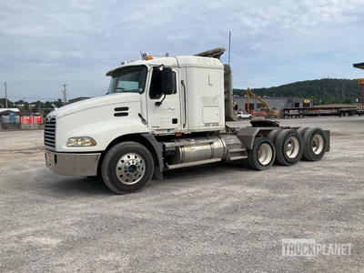 2007 Mack CXN613 8x4 Tracteur Routier Couchette