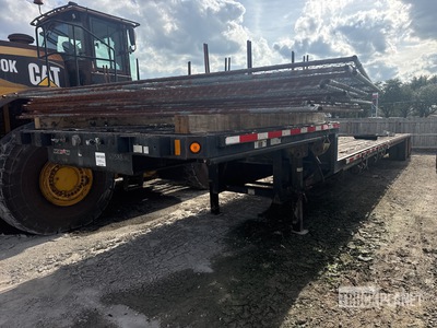 2014 Fontaine HAVSD12CTA 48 ft T/A Single Drop Step Deck Trailer