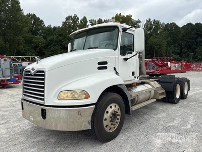 2007 Mack CXN613 6x4 T/A Day Cab Truck Tractor