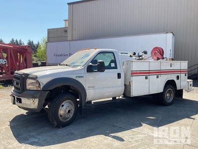 2005 Ford F-550 XL 4x4 Service Truck (Inoperable)