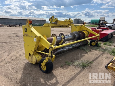 2002 John Deere 640A 144 in Peine para cosechadora