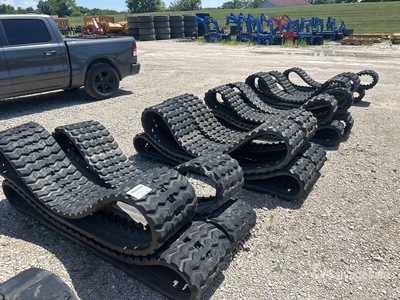 Quantity of (20)    Rubber Tracks - Fits Compact Track Loader