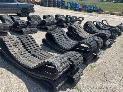 Quantity of (20)    Rubber Tracks - Fits Compact Track Loader