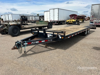 2017 PJ 26 ft T/A Remolque Portamaquinaria