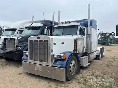 2002 Peterbilt 379L 6x4 Tracteur routier couchette (Inoperable)