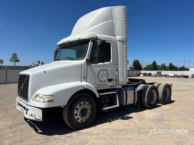 2013 Volvo VNM 6x4 T/A Day Cab Truck Tractor