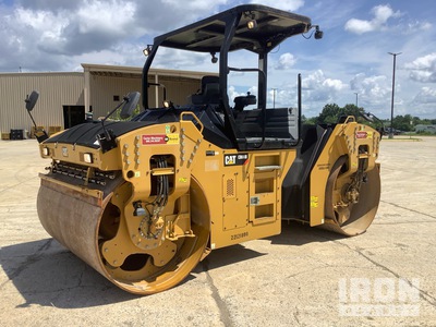 2016 Cat CB66B Double Drum Roller