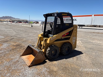 2023 Kato Imer AS12 を見 Skid-Steer Loader