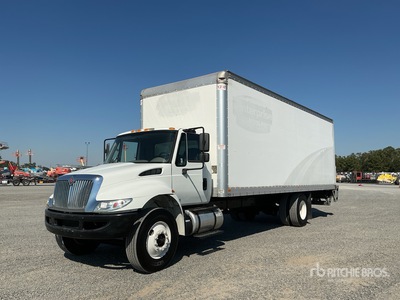 2019 International 4300 4x2 Van Truck