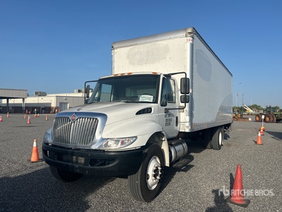 2019 International 4300 4x2 Van Truck