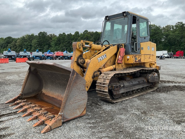 2001 John Deere 755C Crawler Loader | Ritchie Bros. Auctioneers