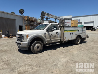 2017 Ford F-550 XL 4x4 Camion de service