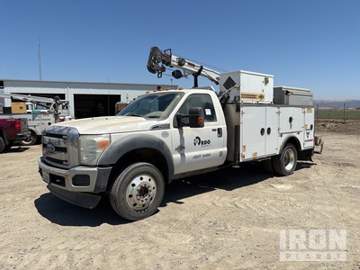 2016 Ford F-550 XLT 4x4 Camion de service