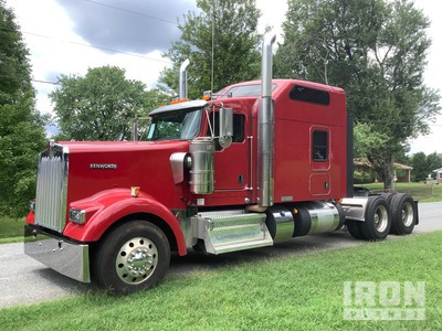 2022 Kenworth W900 6x4 T/A Sleeper Truck Tractor