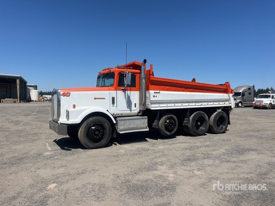 1990 International 9300 8x4 4-Achs Kipper-Lkw