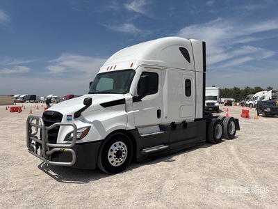 2020 Freightliner Cascadia 126 6x4 T/A Sleeper Truck Tractor