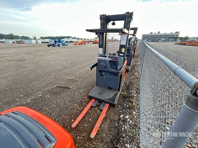 2020 Toyota 8BPUE15 1361 lb Order Picker