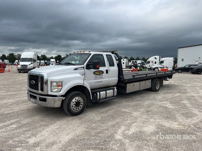 2017 Ford F-650 4x2 Extended Cab Rollback Truck