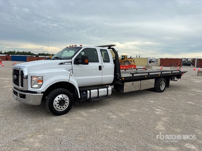 2017 Ford F-650 4x2 Extended Cab Rollback Truck