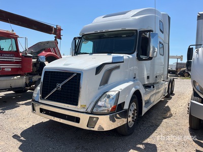 2016 Volvo VNL640 6x4 3- Achs Sattelzugmaschine mit Schlafkabine