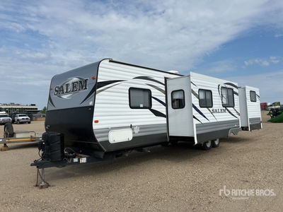 2014 Forest River Salem 32 BHDS 32 ft T/A Travel Trailer