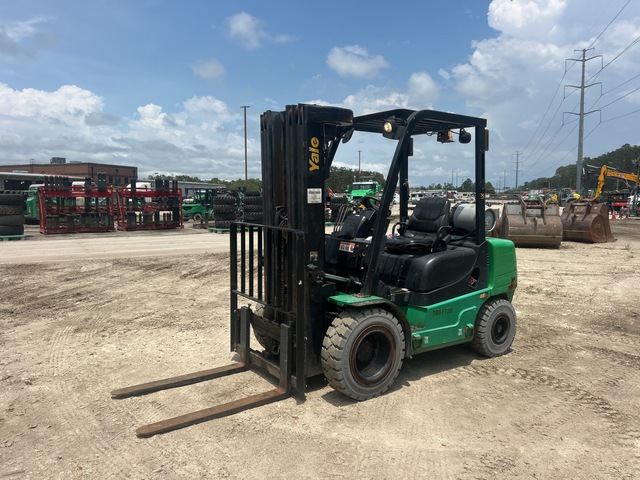 2017 Yale GTP060MX 4350 lb Pneumatic Tire Forklift