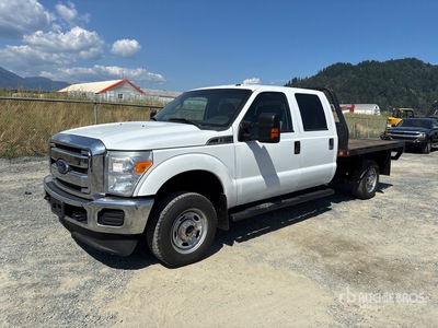 2012 Ford F-350 XLT 4x4 Crew Cab Flatbed Truck