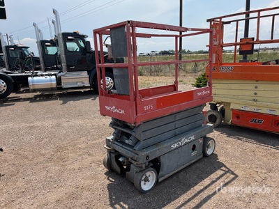 2014 Skyjack SJ 3219 Electric Scissor Lift
