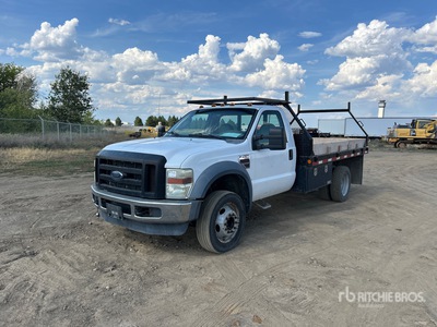 2008 Ford F-450 4x2 شاحنة مسطحة