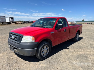 2006 Ford F-150 XL 4x2 Pickup